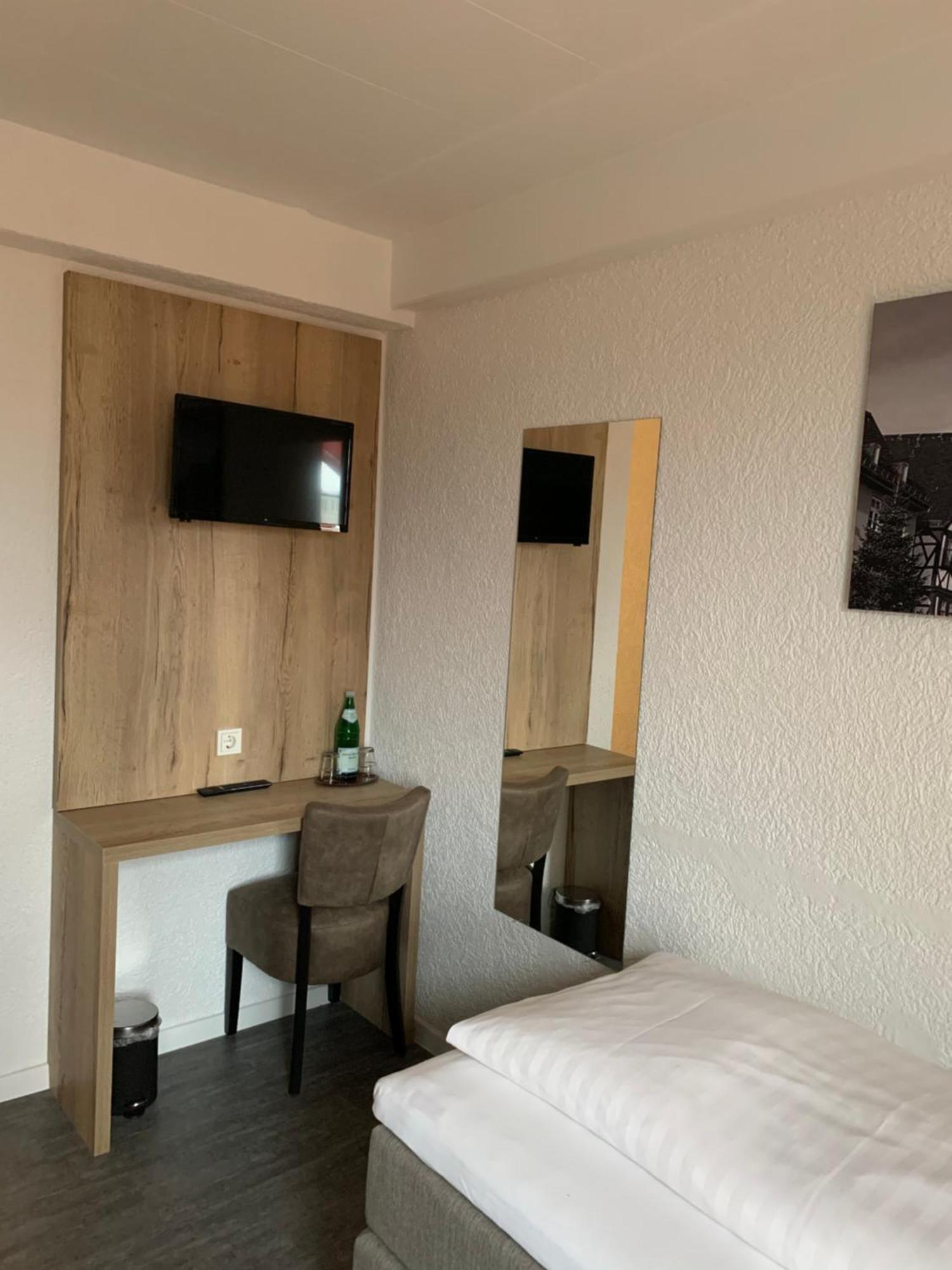 Hotel B4 Limburg an der Lahn Chambre photo