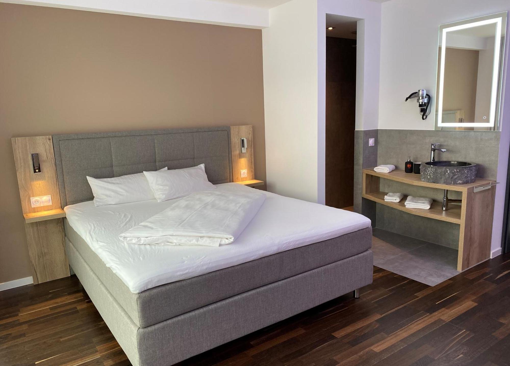 Hotel B4 Limburg an der Lahn Chambre photo